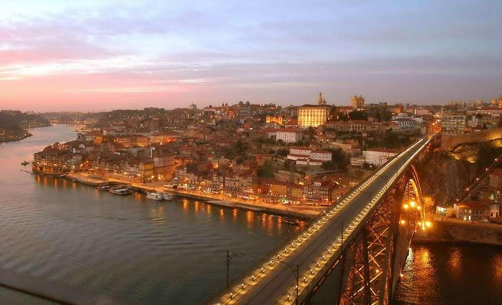 Golden Tulip Porto Gaia Hotel Vila Nova de Gaia Servis gambar